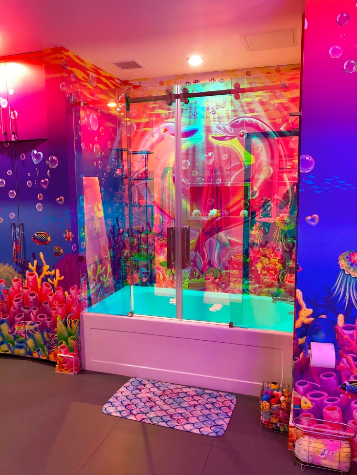 My Stay At The Lisa Frank Flat Was All Rainbows, Unicorns And ...