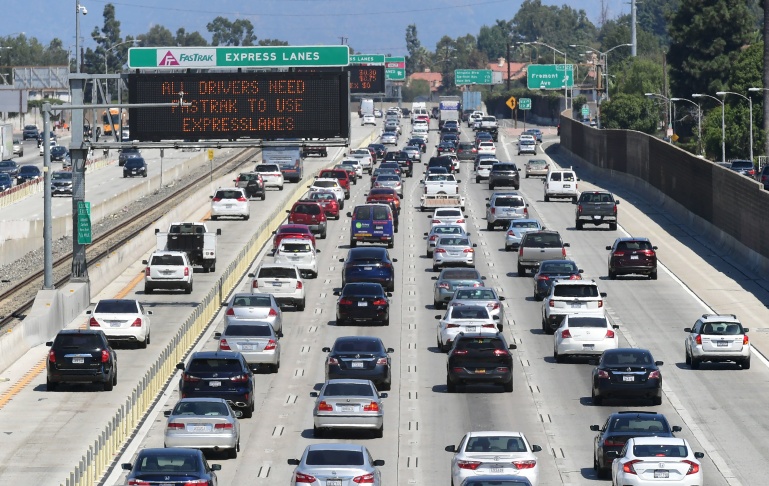 LA Metro Says 405 Freeway Toll Lanes Would Help With Congestion. Will Drivers Buy In?: LAist