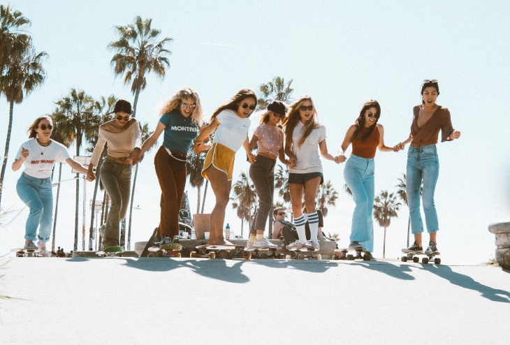 members of grlswirl during a group skate session in venice photo courtesy grlswirl via instagram - how to get followers skate boarding instagram