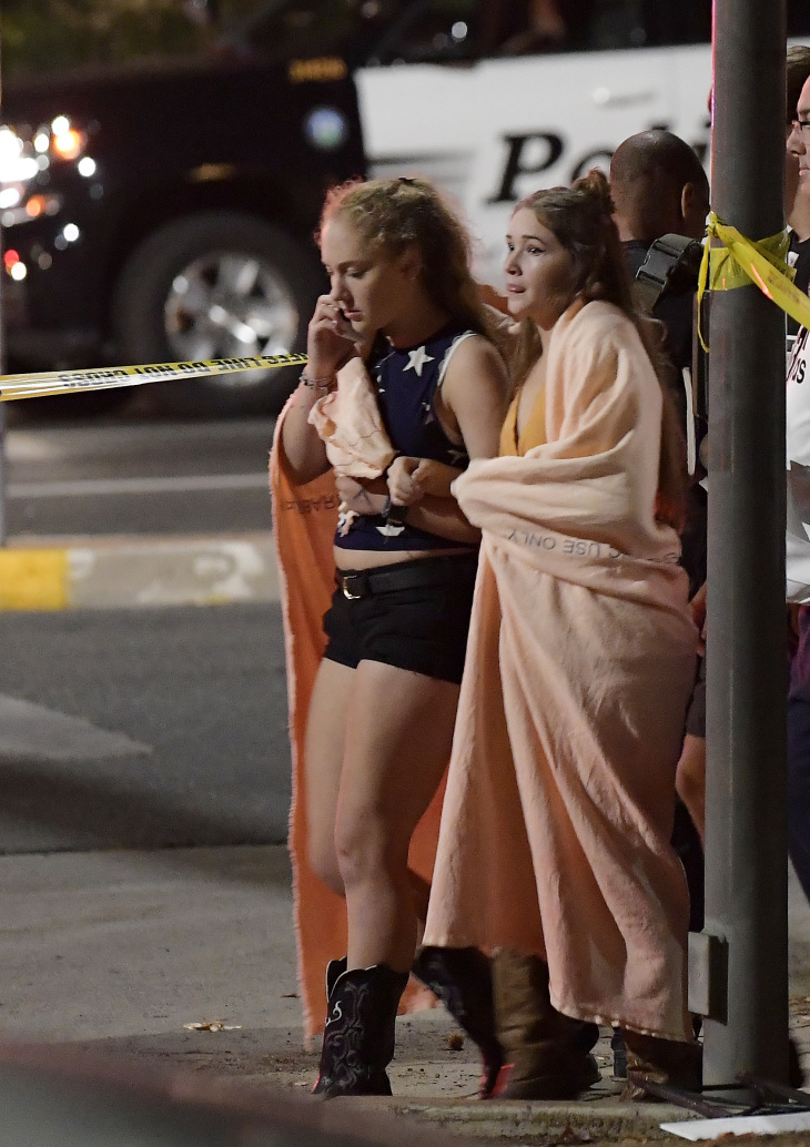 Thousand Oaks Mass Shooting 13 Dead Including Sheriffs Sergeant