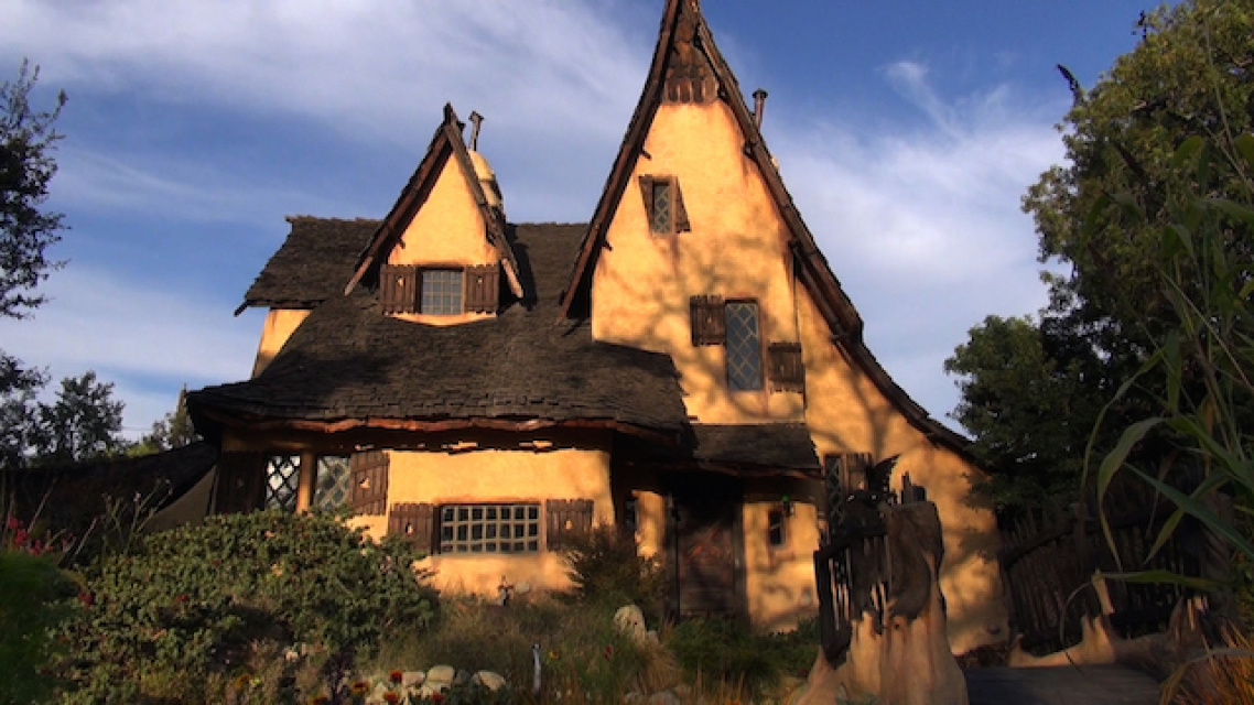 witches house halloween 2020 beverly hills The Fascinating History Of The Beverly Hills Witch House Laist witches house halloween 2020 beverly hills