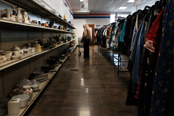 It S Now The Season Of Prime Thrift Store Shopping How To Nab The