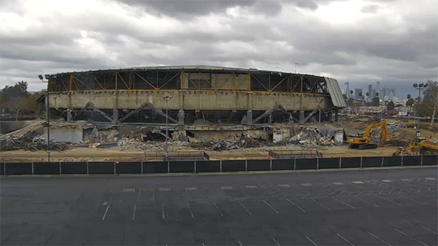 Watch The Demolition Of L A S Famed Sports Arena In Real Time Laist