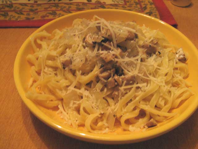 LAist In the Kitchen: Pasta with Mushroom Sauce: LAist