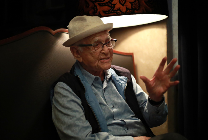 TV Legend Norman Lear Loves America So Much He Read Us The Declaration